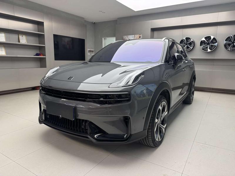 Lynk & Co 06 - фото 0