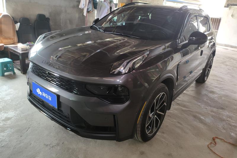 Lynk & Co 01 - фото 0