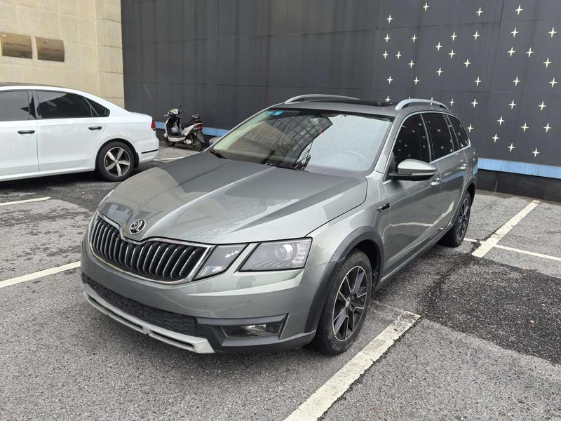 Skoda Octavia - фото 0