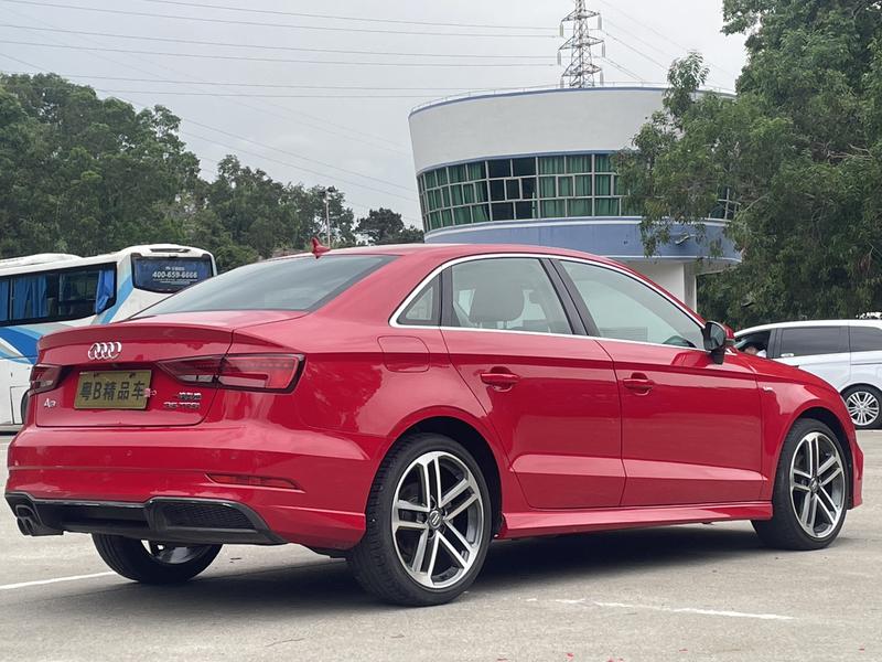 Audi A3 - фото 4