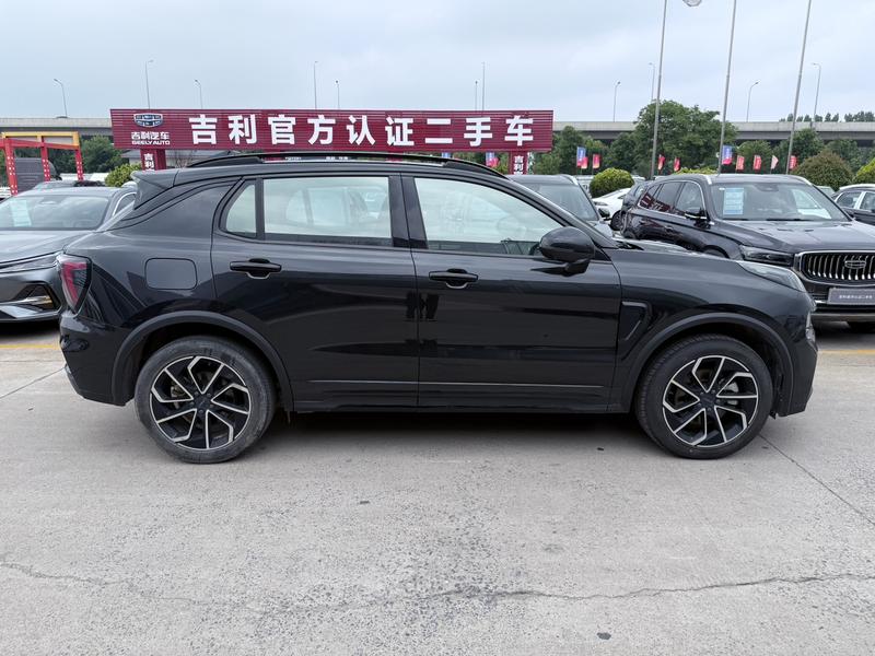 Lynk & Co 01 - фото 4
