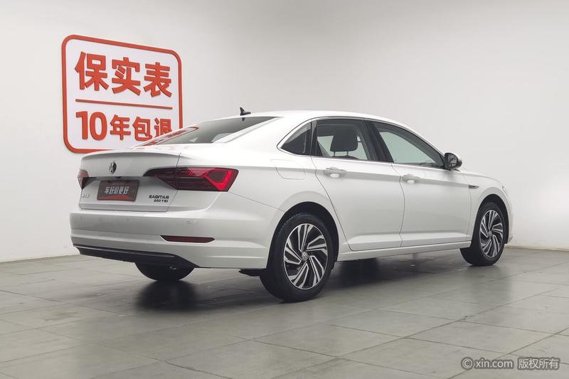 Volkswagen Sagitar - фото 3