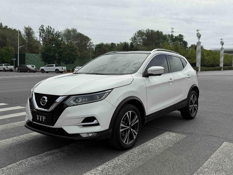 Nissan Qashqai - фото 0