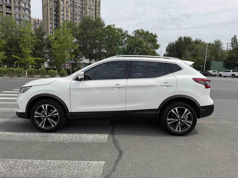 Nissan Qashqai - фото 3