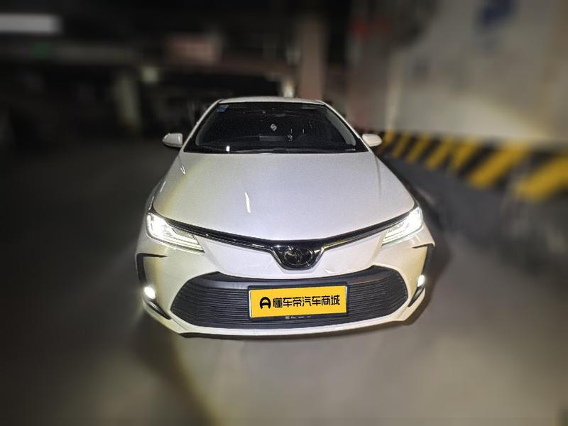 Toyota Corolla - фото 1