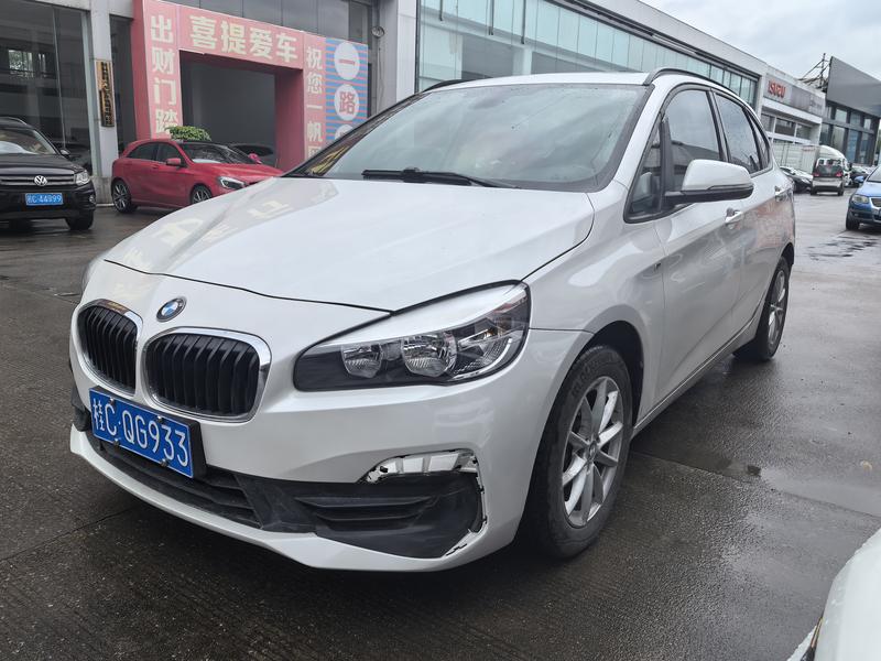 BMW 2 - фото 0