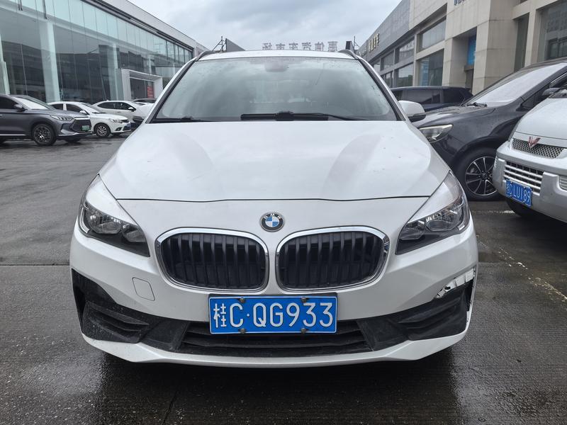 BMW 2 - фото 1