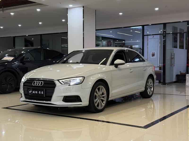 Audi A3 - фото 0