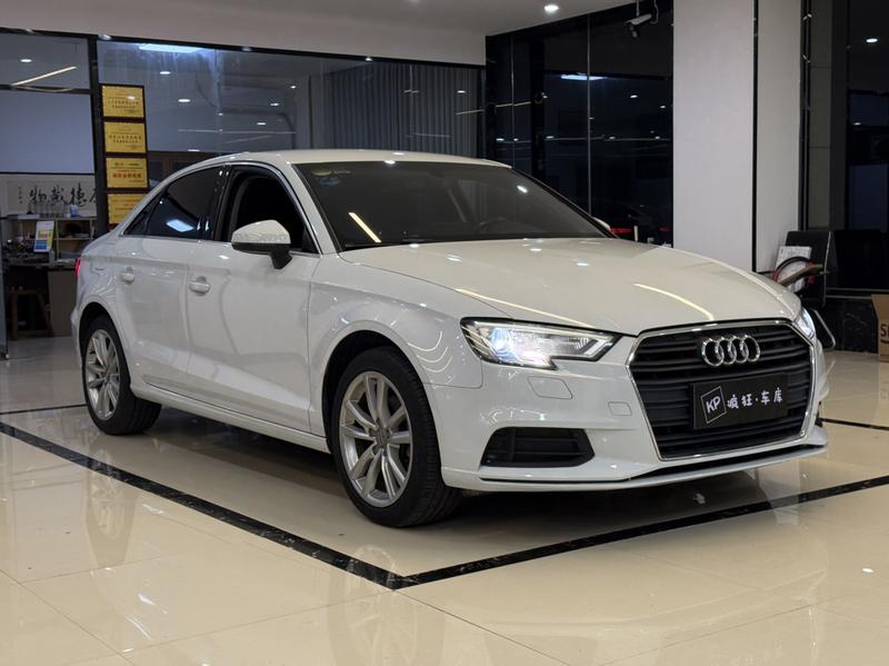 Audi A3 - фото 2