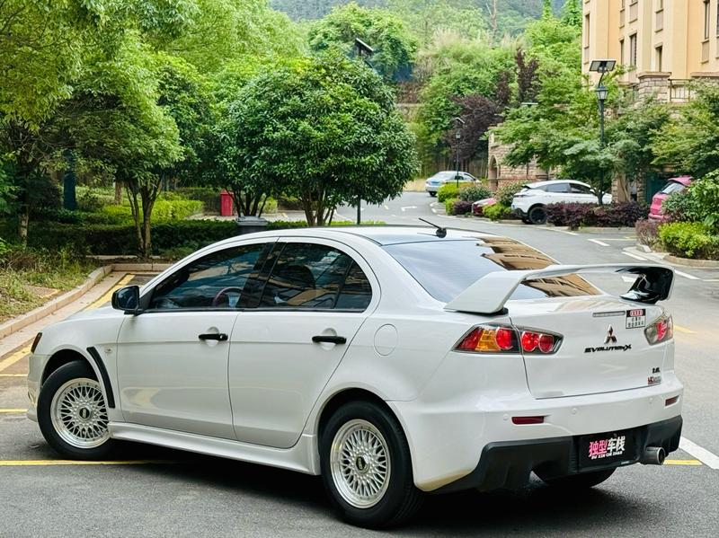 Mitsubishi Lancer EX - фото 3