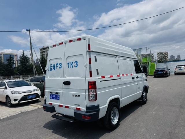 Iveco Daily - фото 3