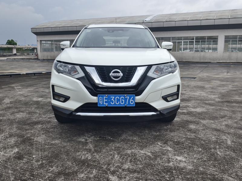 Nissan X-Trail - фото 1