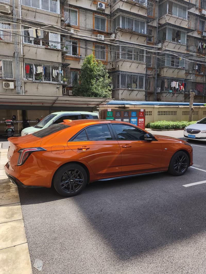 Cadillac CT4 - фото 2