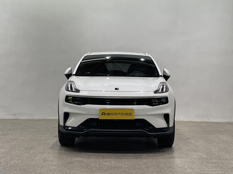 Lynk & Co 06 - фото 1