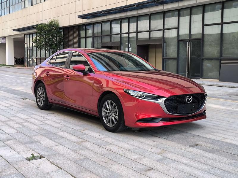 Mazda Mazda3 - фото 2
