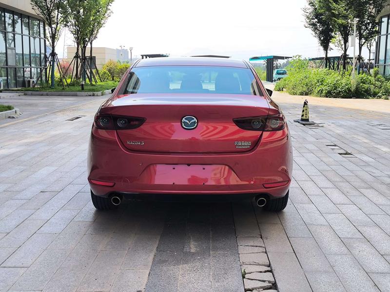 Mazda Mazda3 - фото 4