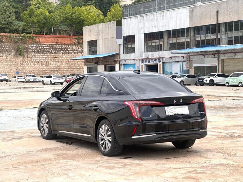 Hongqi E-QM5 - фото 3