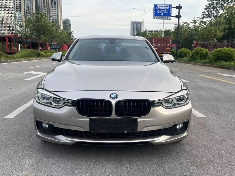 BMW 3 Series - фото 1