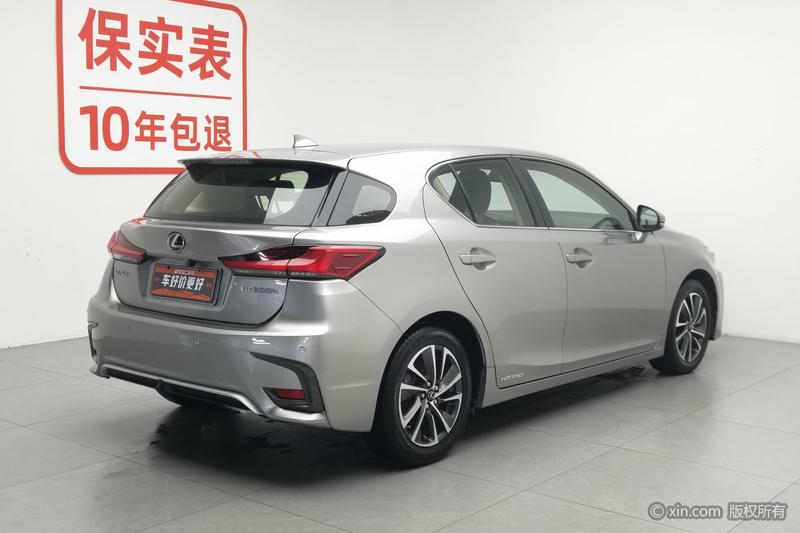 Lexus CT - фото 3
