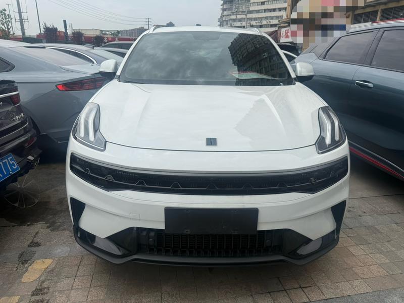Lynk & Co 06 - фото 1