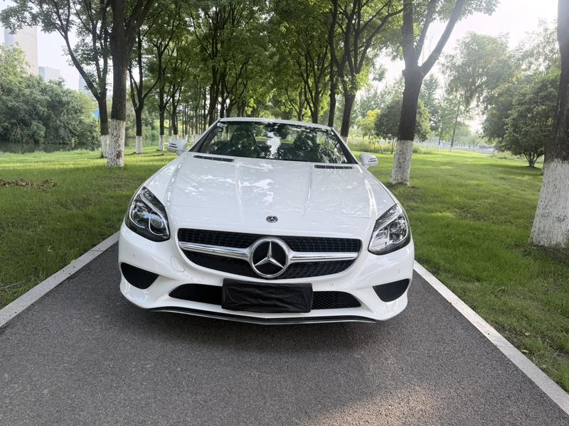 Mercedes-Benz SLC - фото 1