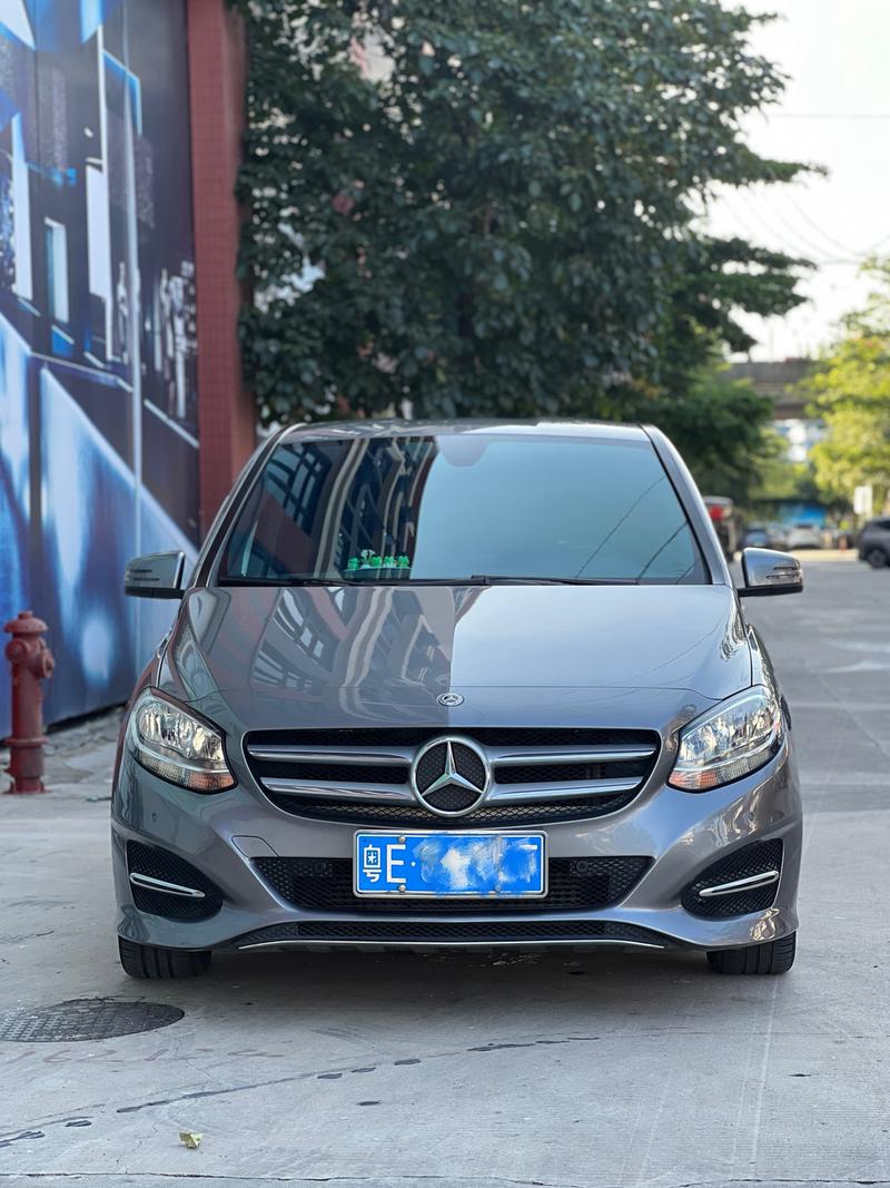 Mercedes-Benz B - фото 1