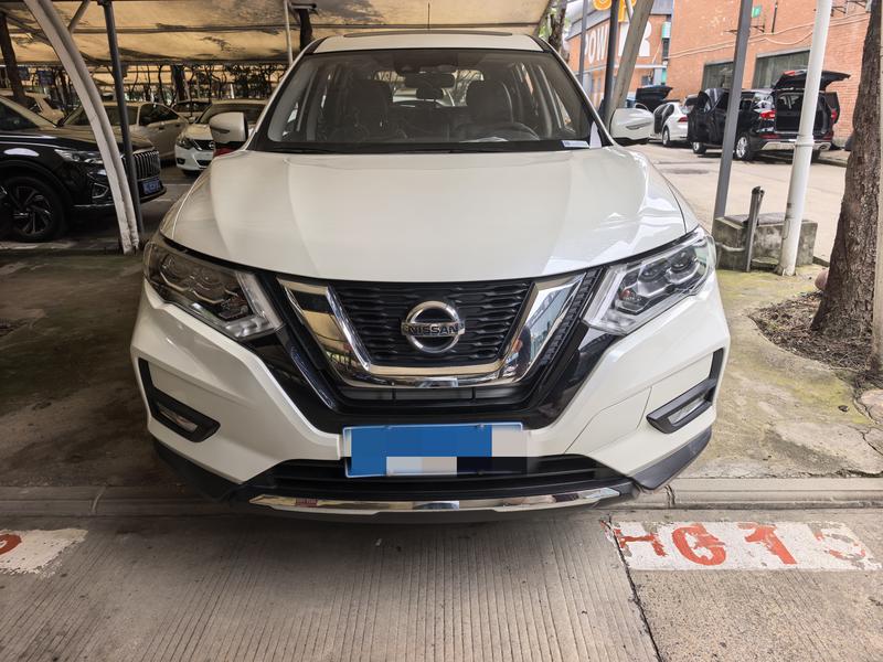 Nissan X-Trail - фото 1