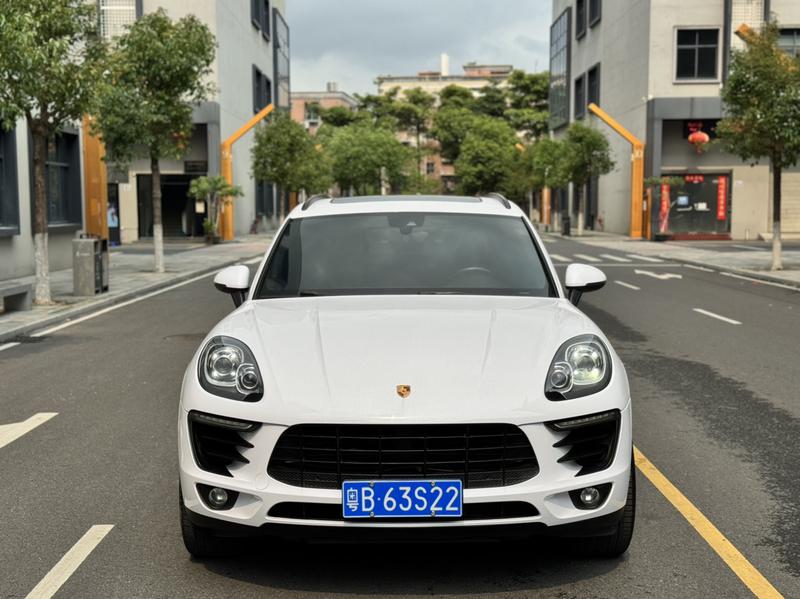Porsche Macan - фото 1