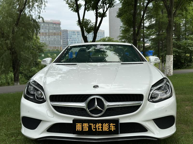 Mercedes-Benz SLC - фото 1