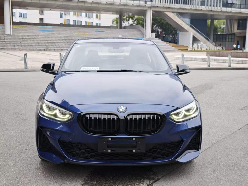 BMW 1 Series - фото 1