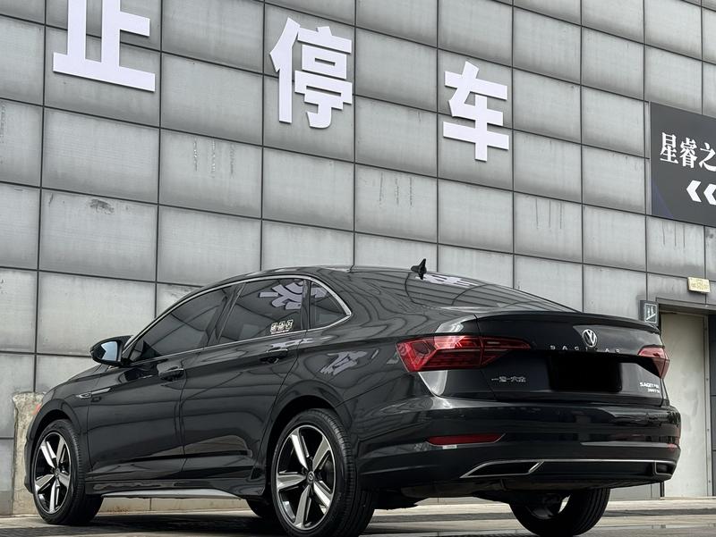 Volkswagen Sagitar - фото 3