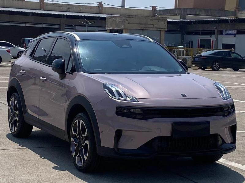 Lynk & Co 06 - фото 2