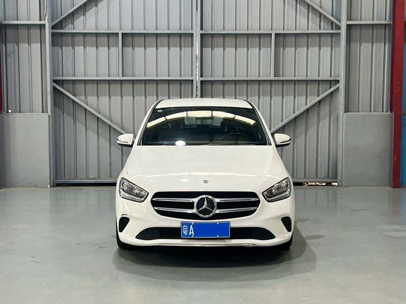 Mercedes-Benz B - фото 1