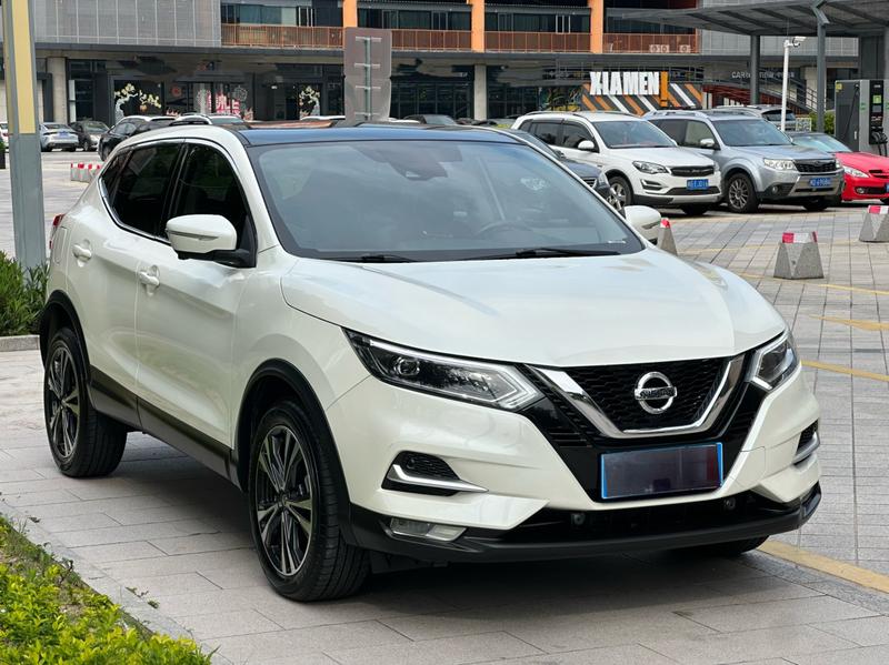 Nissan Qashqai - фото 2