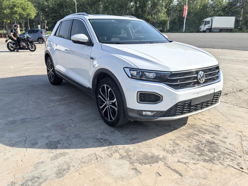 Volkswagen T-Roc - фото 2