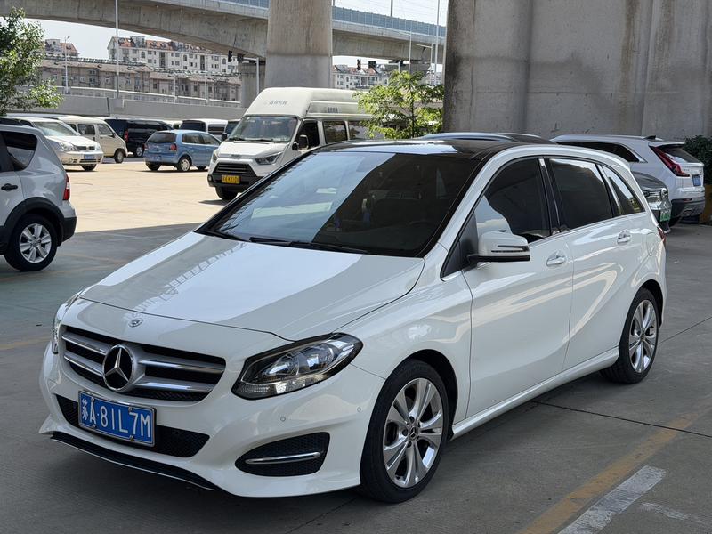 Mercedes-Benz B - фото 0