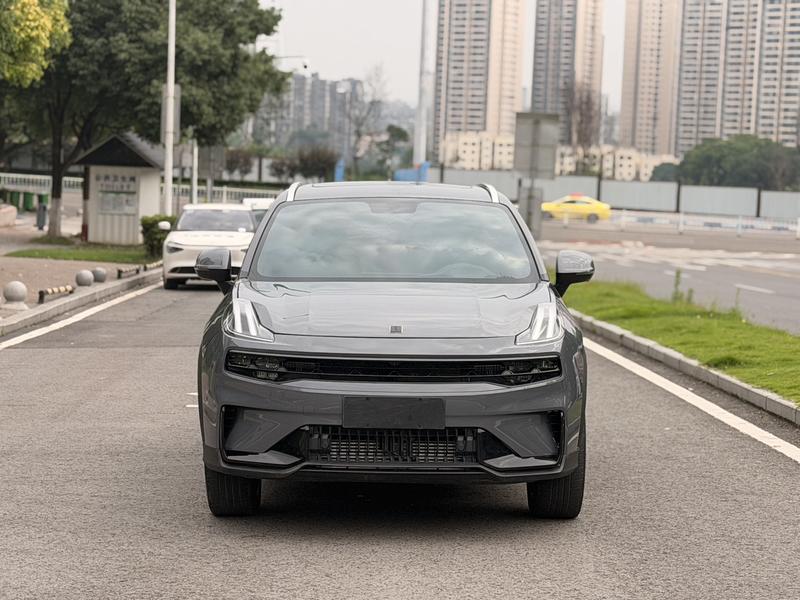 Lynk & Co 06 - фото 1
