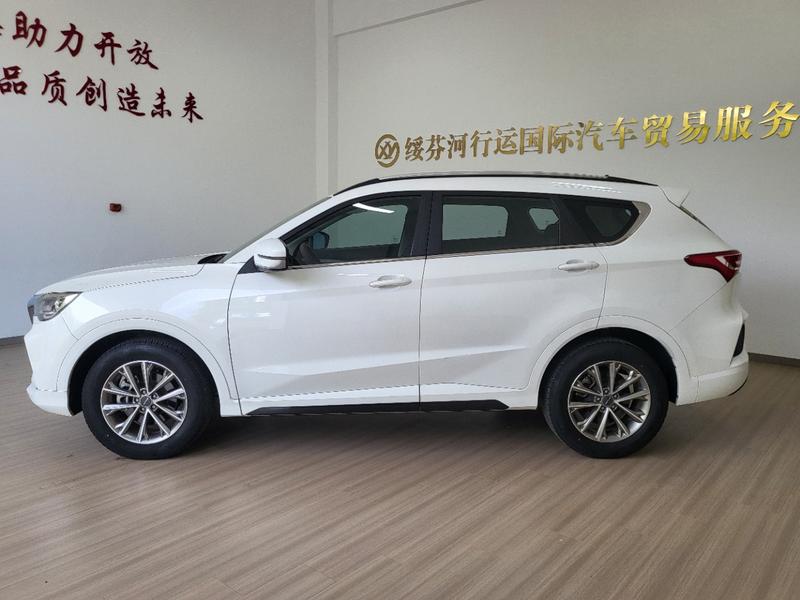 Jetour X70 - фото 3