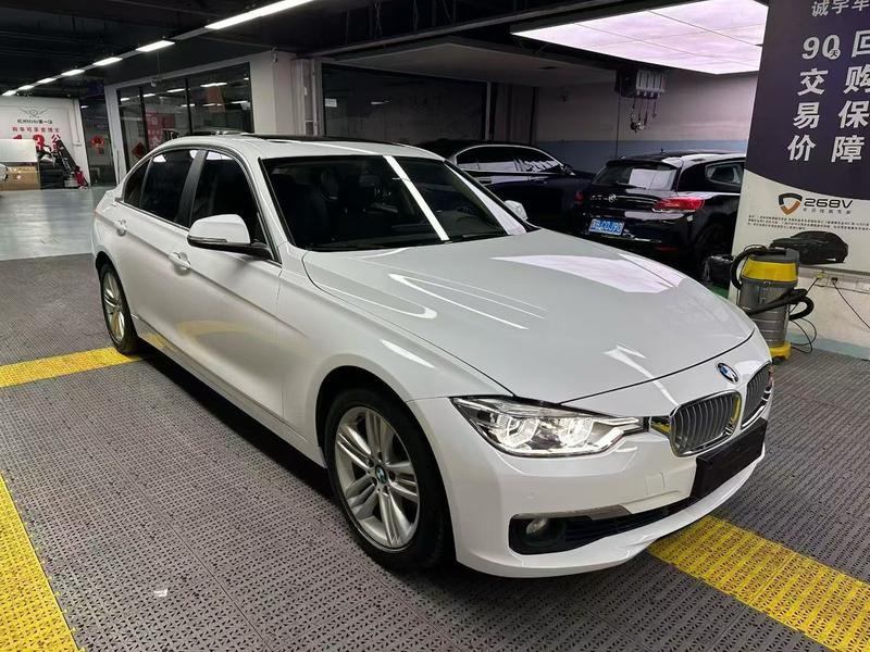BMW 3 Series - фото 1
