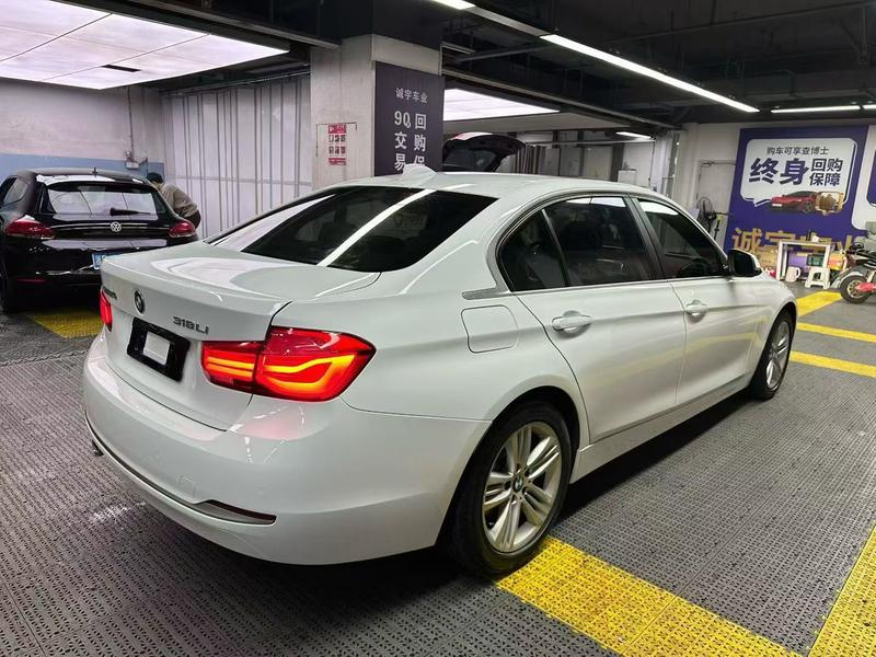 BMW 3 Series - фото 3