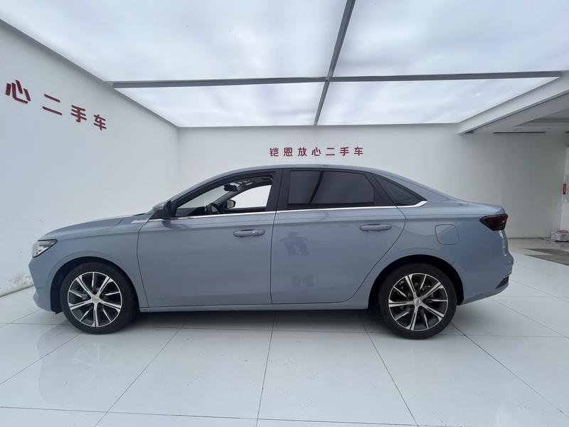 Geely Emgrand - фото 3