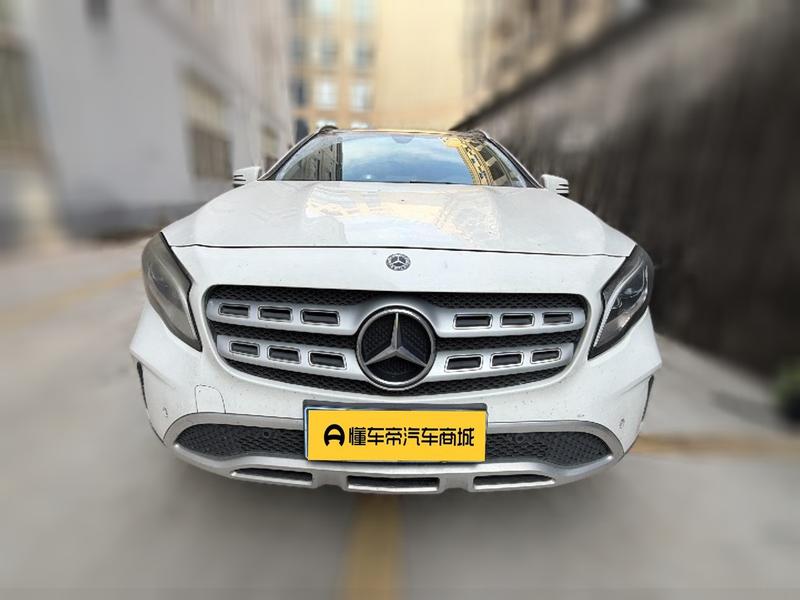 Mercedes-Benz Mercedes GLA - фото 1