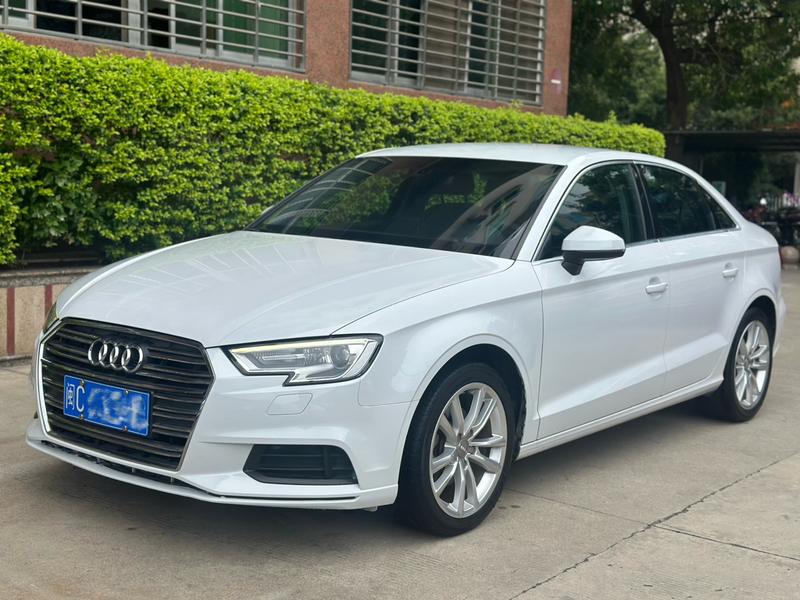 Audi A3 - фото 0