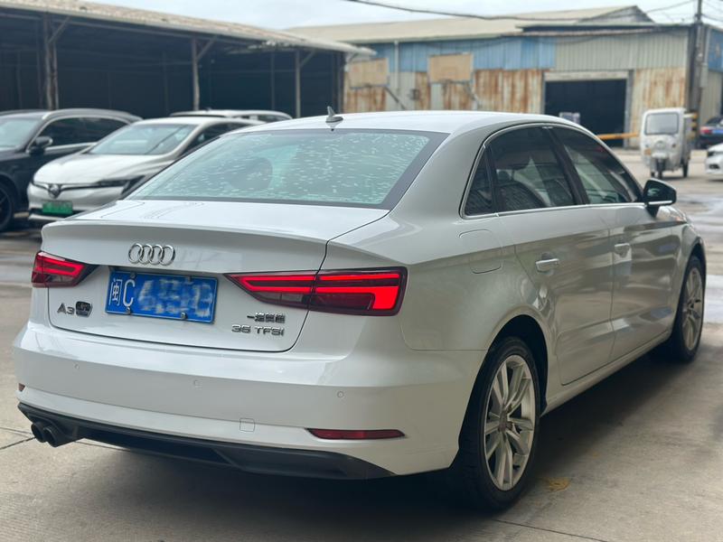 Audi A3 - фото 4