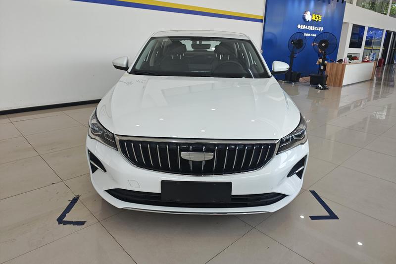 Geely Emgrand - фото 1