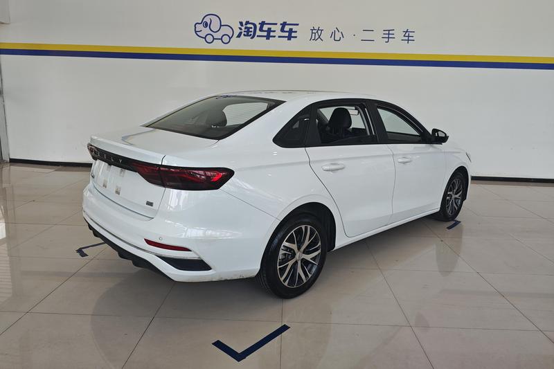Geely Emgrand - фото 2