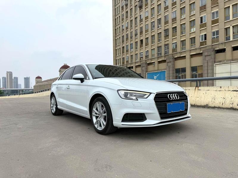 Audi A3 - фото 2