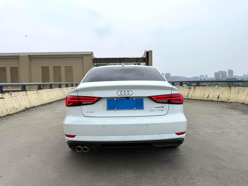 Audi A3 - фото 4