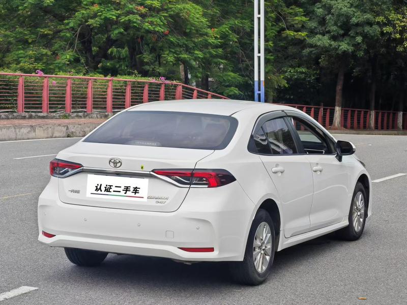 Toyota Corolla - фото 4