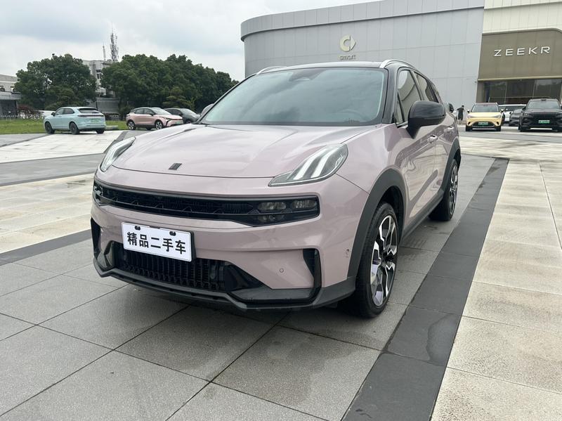 Lynk & Co 06 - фото 0